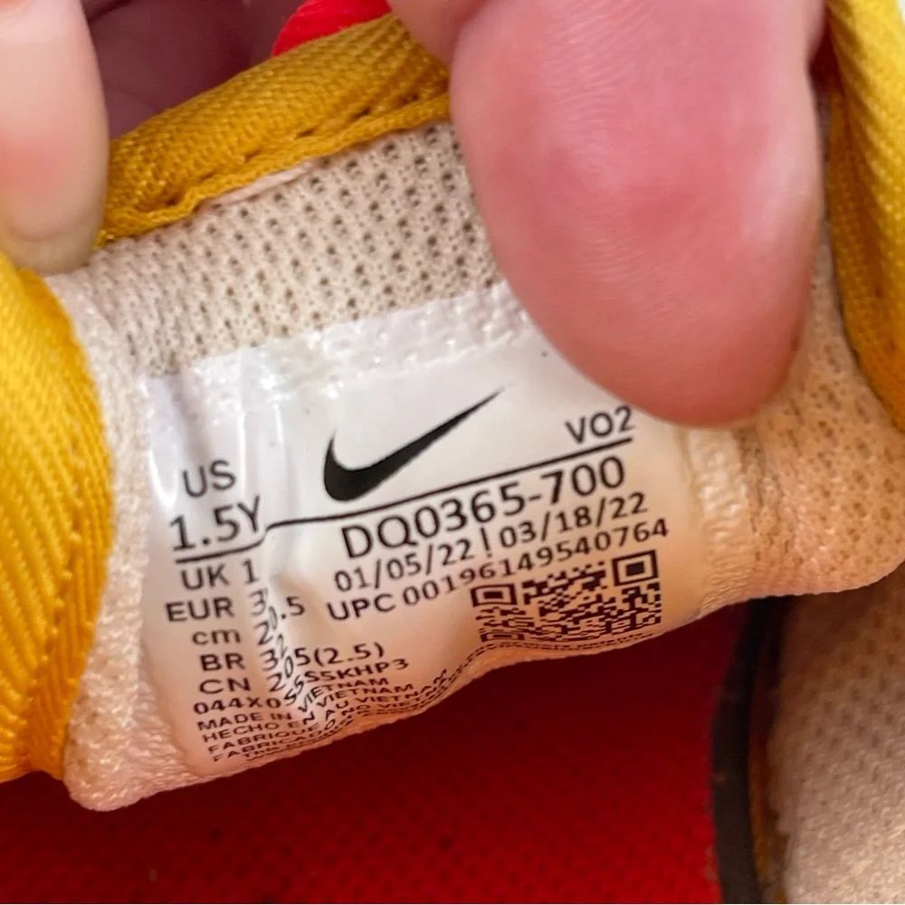 Nike Kids Air Force One Toggle SE Mushroom Sneakers DQ0365-700 - Size 1.5 Youth